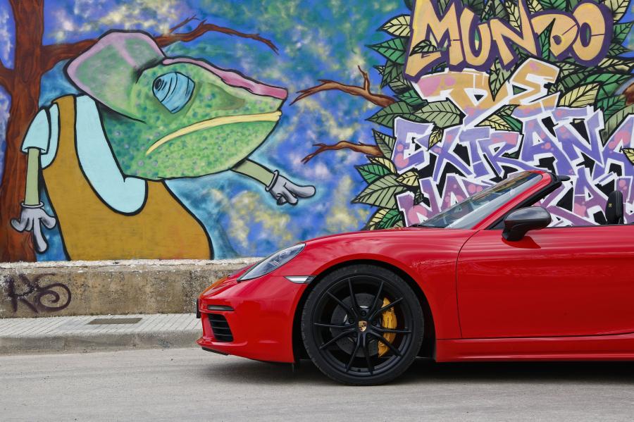 Детали экстерьера Porsche 718 Boxster T (982) 2019 года  (WW) (фото 40 из 52)